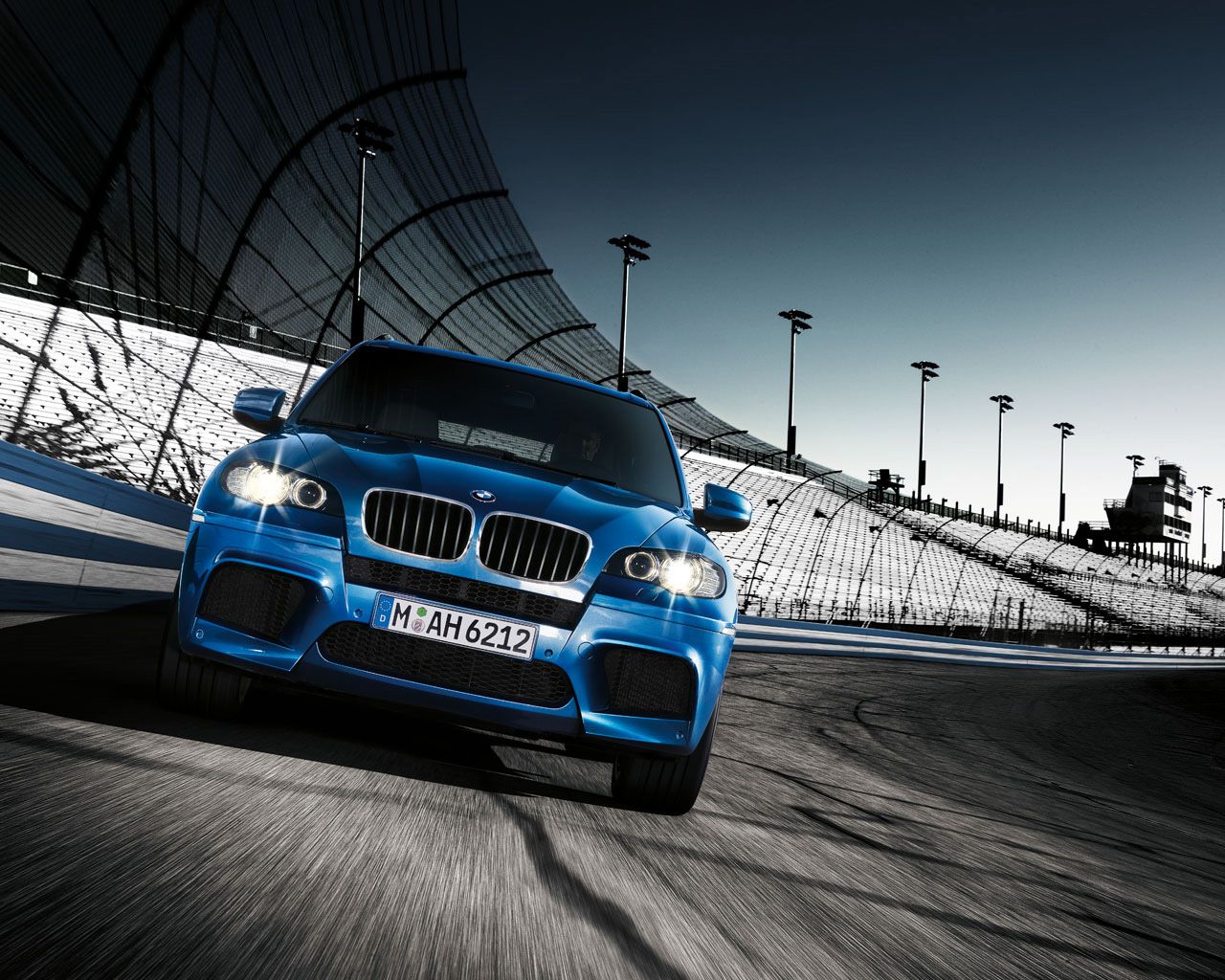 BMW X5 M и X6 M wallpapers