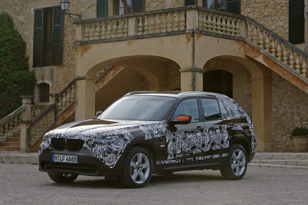 BMW X1 с камуфлаж
