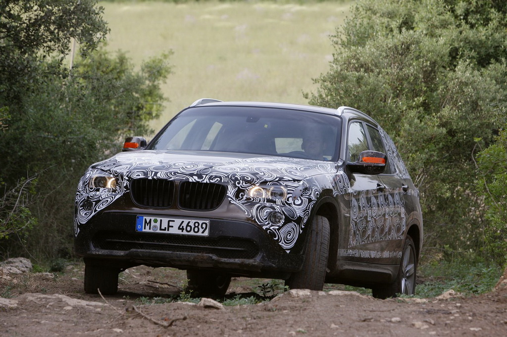 BMW X1 с камуфлаж