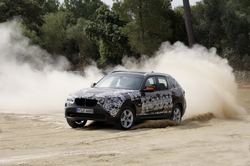 BMW X1 с камуфлаж