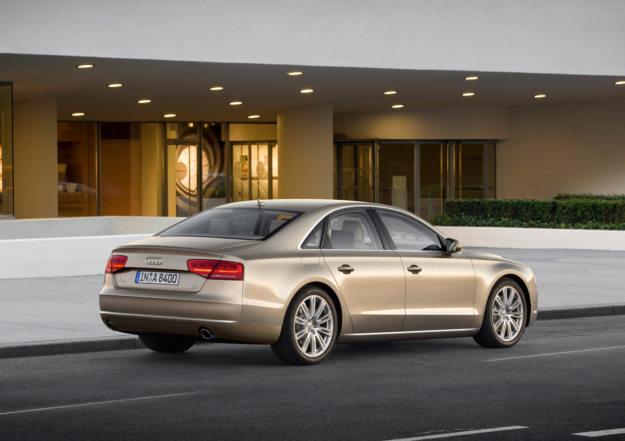 Audi A8 2011